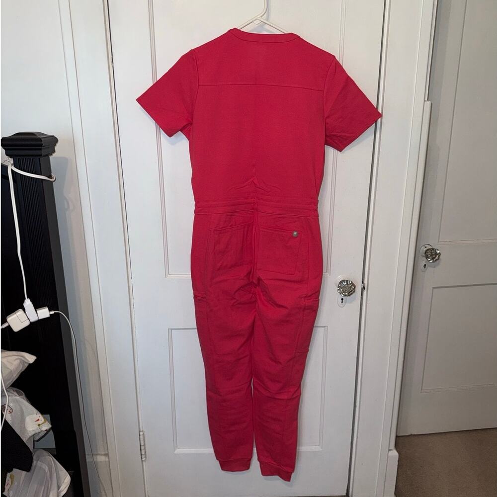 New Fabletics PonteFlex Empower Scrub Jumpsuit Gelato size M - Picture 10 of 12